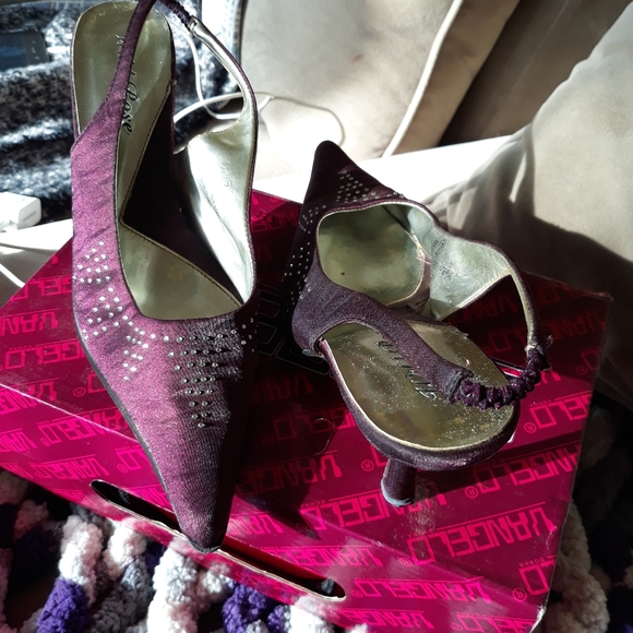 Purple shoes, size 7 - Picture 2 of 2